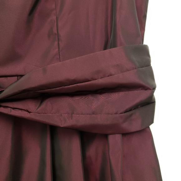 Gorgeous Taffeta Semi-Formal Midi Dress - Picture 2 of 7